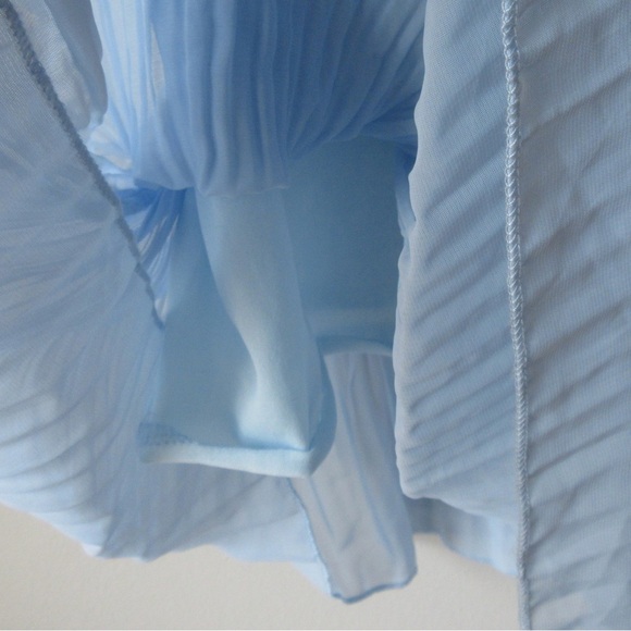 beautiful flowy y2k baby blue babydoll cami top💐 SOLD!!!! - Picture 5 of 6